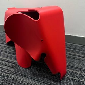 COPY - Eames Elephant bench by Vitra